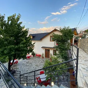 Πανσιόν Bixhaku, Αργυρόκαστρο