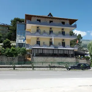 Ξενοδοχείο Qiqi, Αργυρόκαστρο